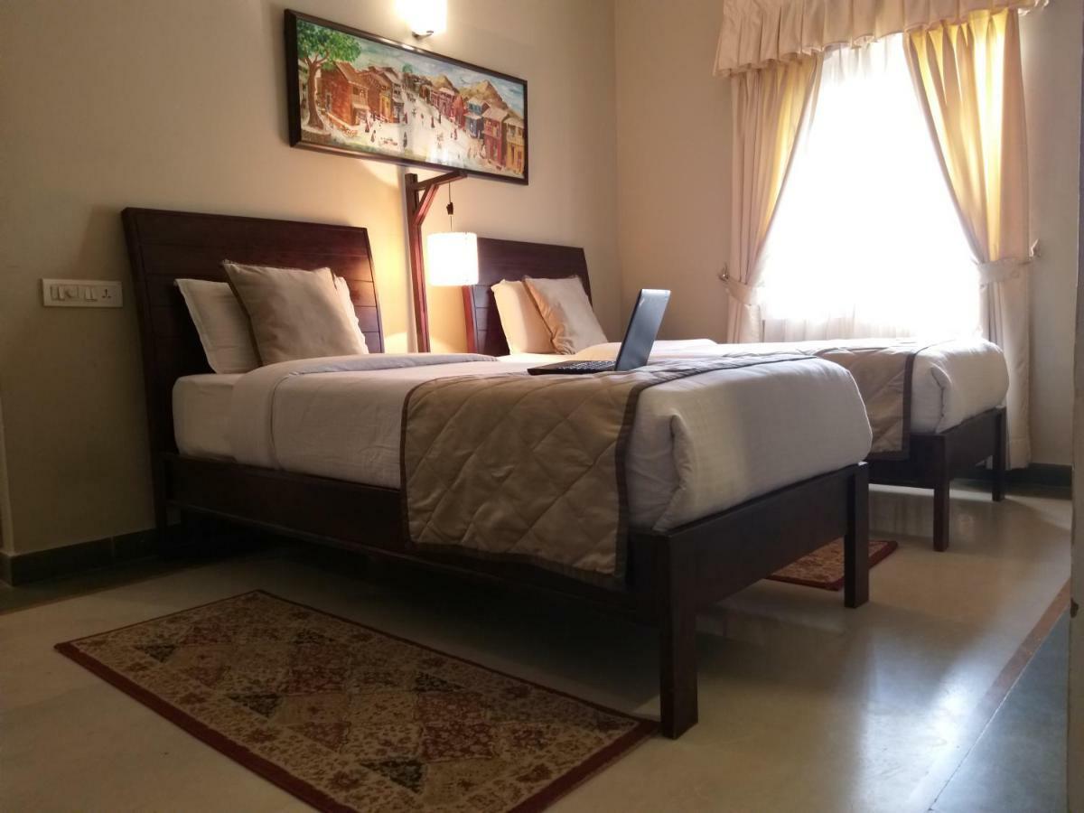 Zade House 3*