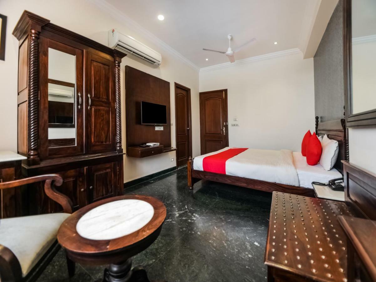 Hotel Oyo 1681 Devansh 3*