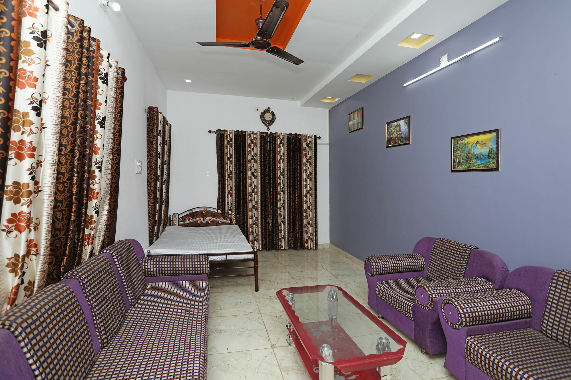 Oyo 10092 Hiran Magri 2* Udaipur