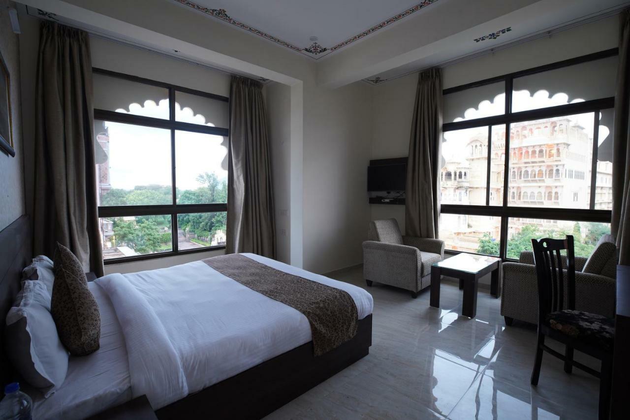The View Palace Hotel 3*