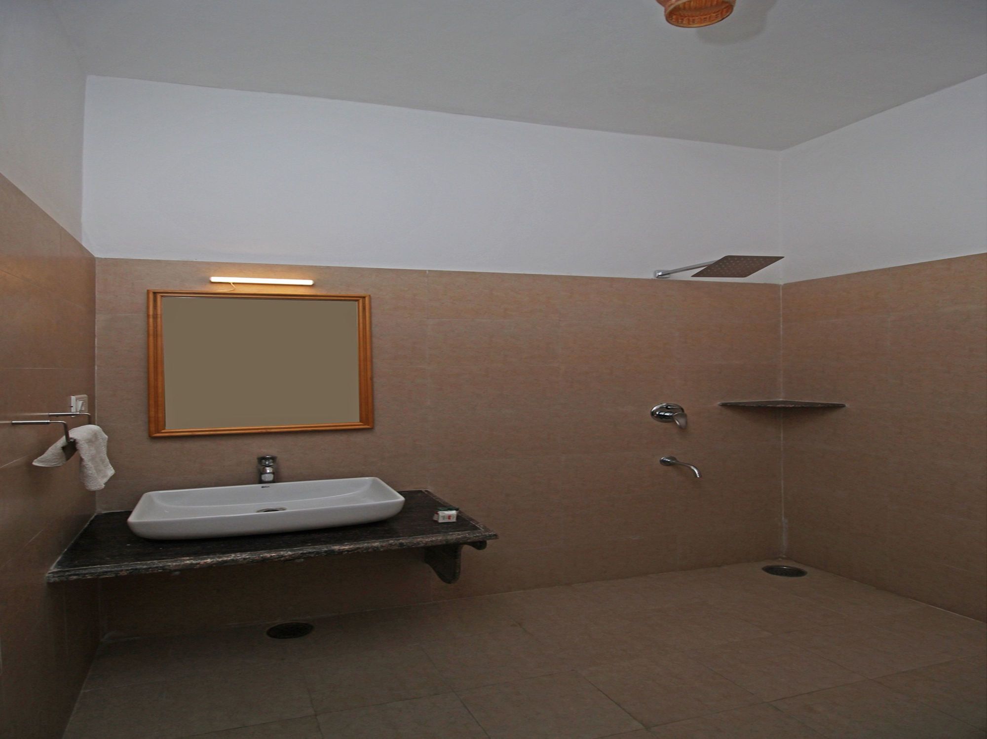 Hotel Oyo 9161 Janak Udaipur