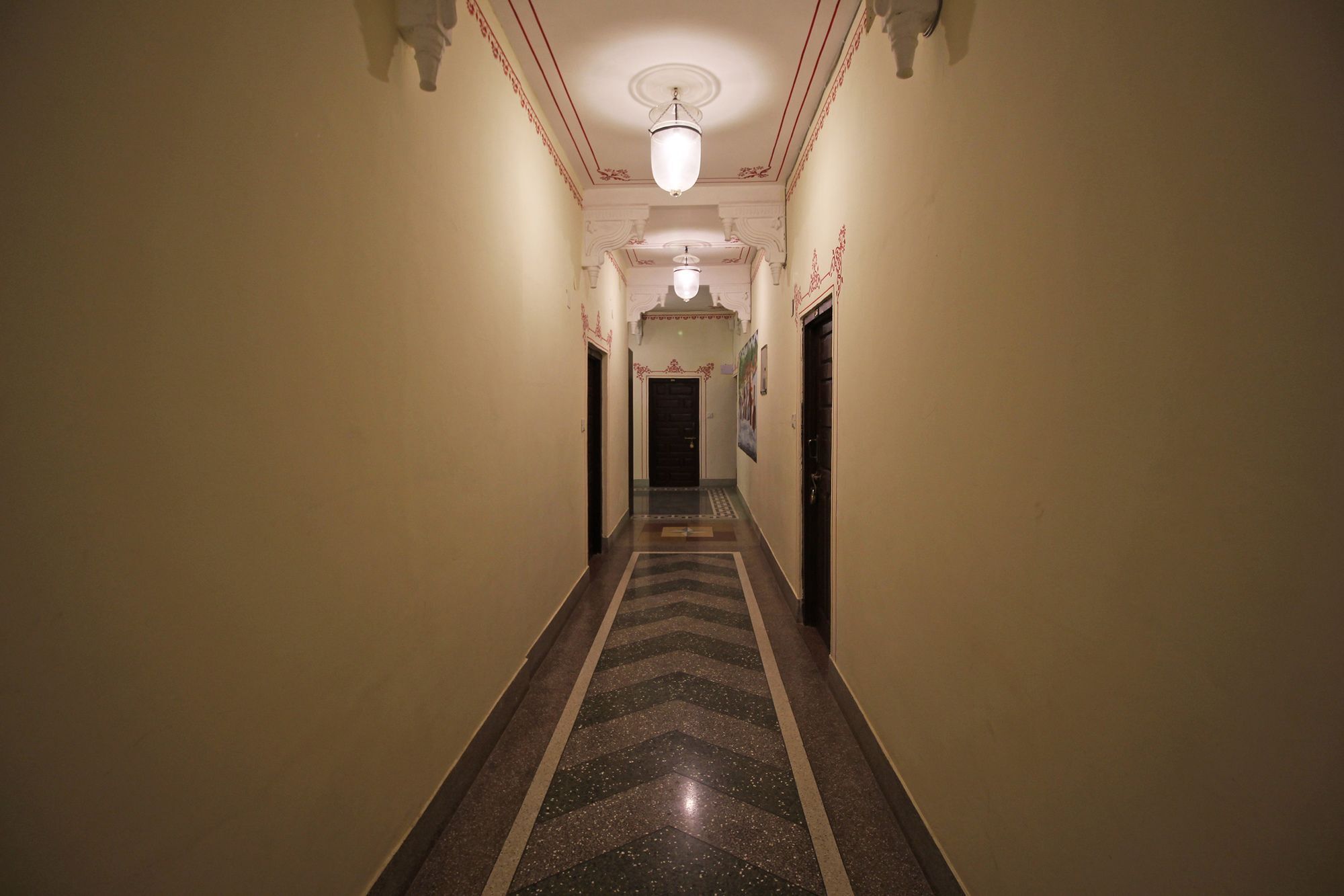 Hotel Oyo 9161 Janak 2*
