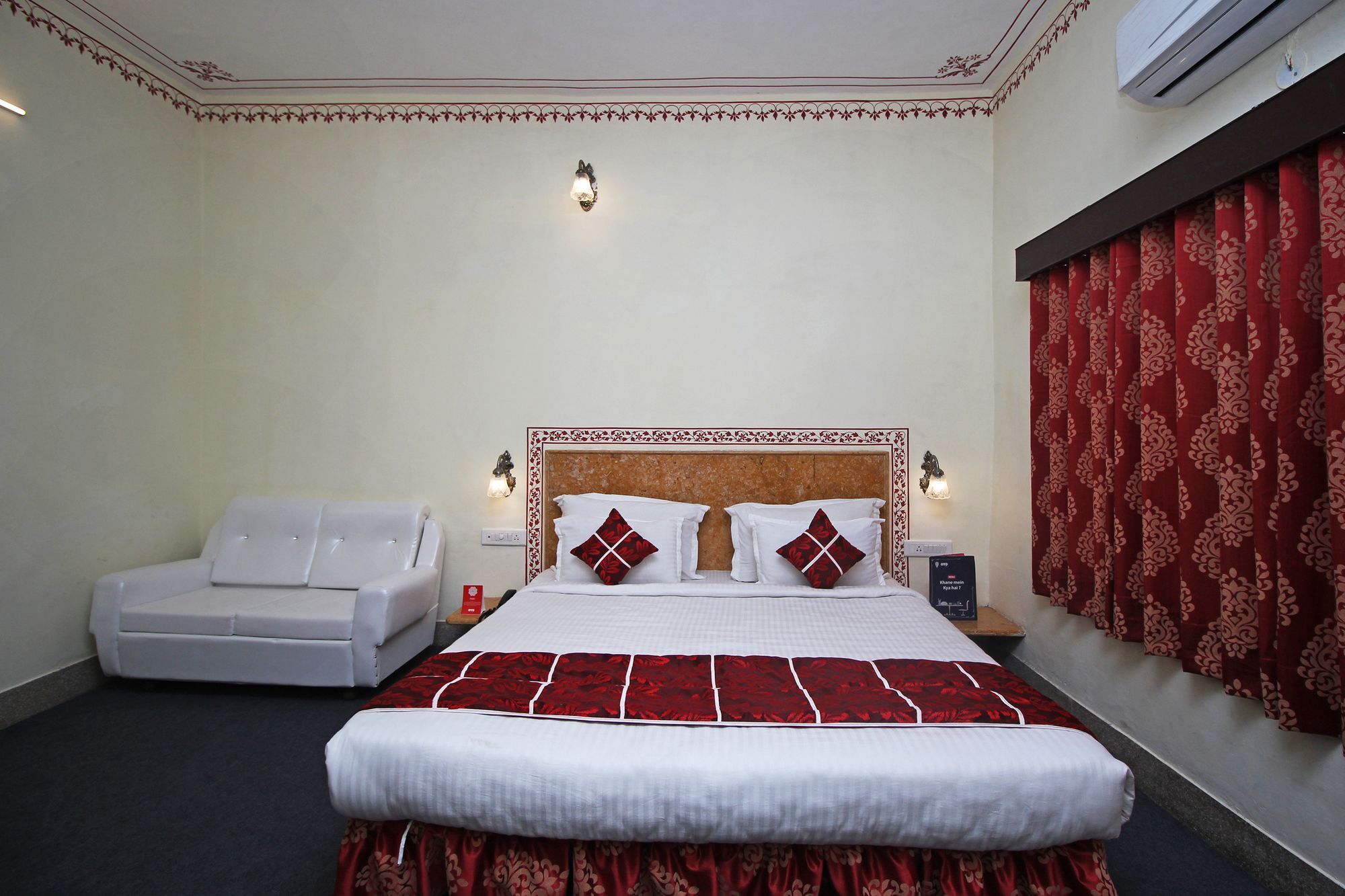 Hotel Oyo 9161 Janak Udaipur
