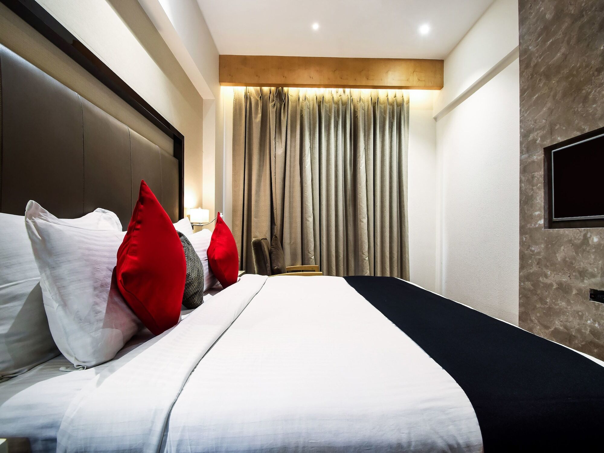 Varju Hotel