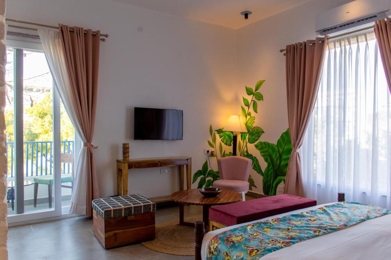 Hotel Casa Blanca Lakecity 4*