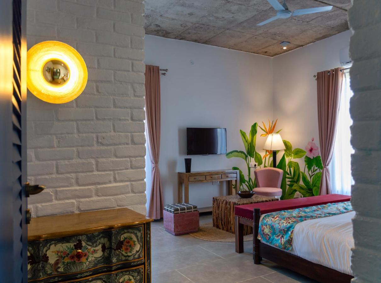 Hotel Casa Blanca Lakecity 4*