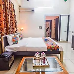 Fabhotel Everest International