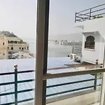 Hotel Devraj Niwas On Lake Pichola