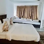Hotel Devraj Niwas On Lake Pichola