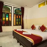 Hotel Girnar Villa