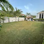 Villa Wonderland