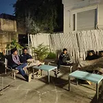 Paddy\'S Loft The Lake View Hostel