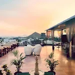 Hotel The Celebration By Amod Best Hotel & Rooftop