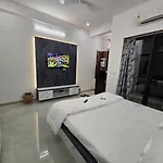 Kiya\'S Home Stay