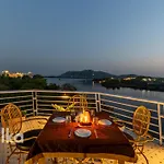 Asra Lake Heritage Hotel With Rooftop And Swimming Pool
