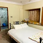 Pushpanand Guest House