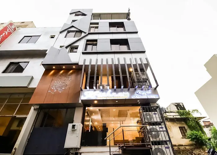 Oyo 60873 Hotel Krishna Royal Residency