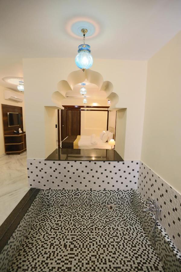 Hotel Regenta Mewargarh, Near Biological Park 4*