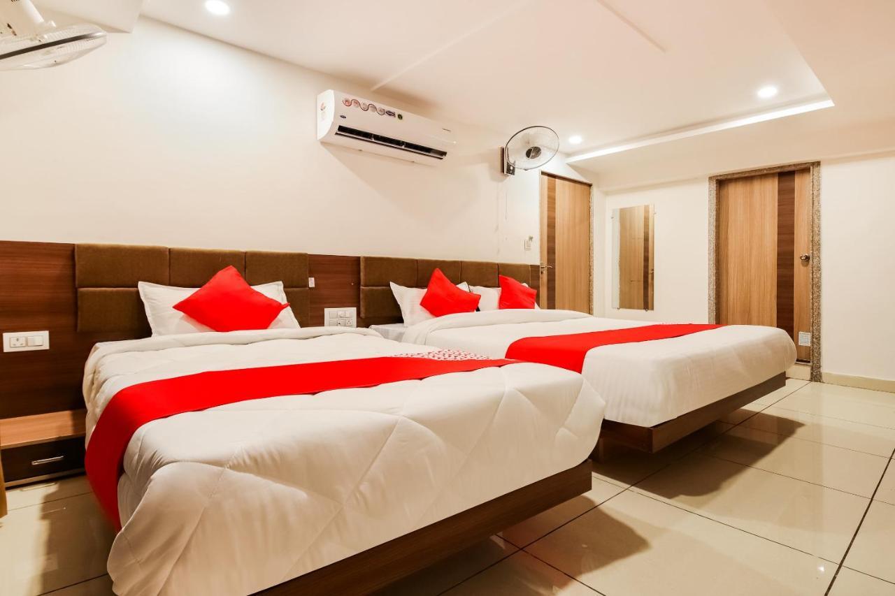 Oyo 60873 Krishna Royal Residency Hotel 3*