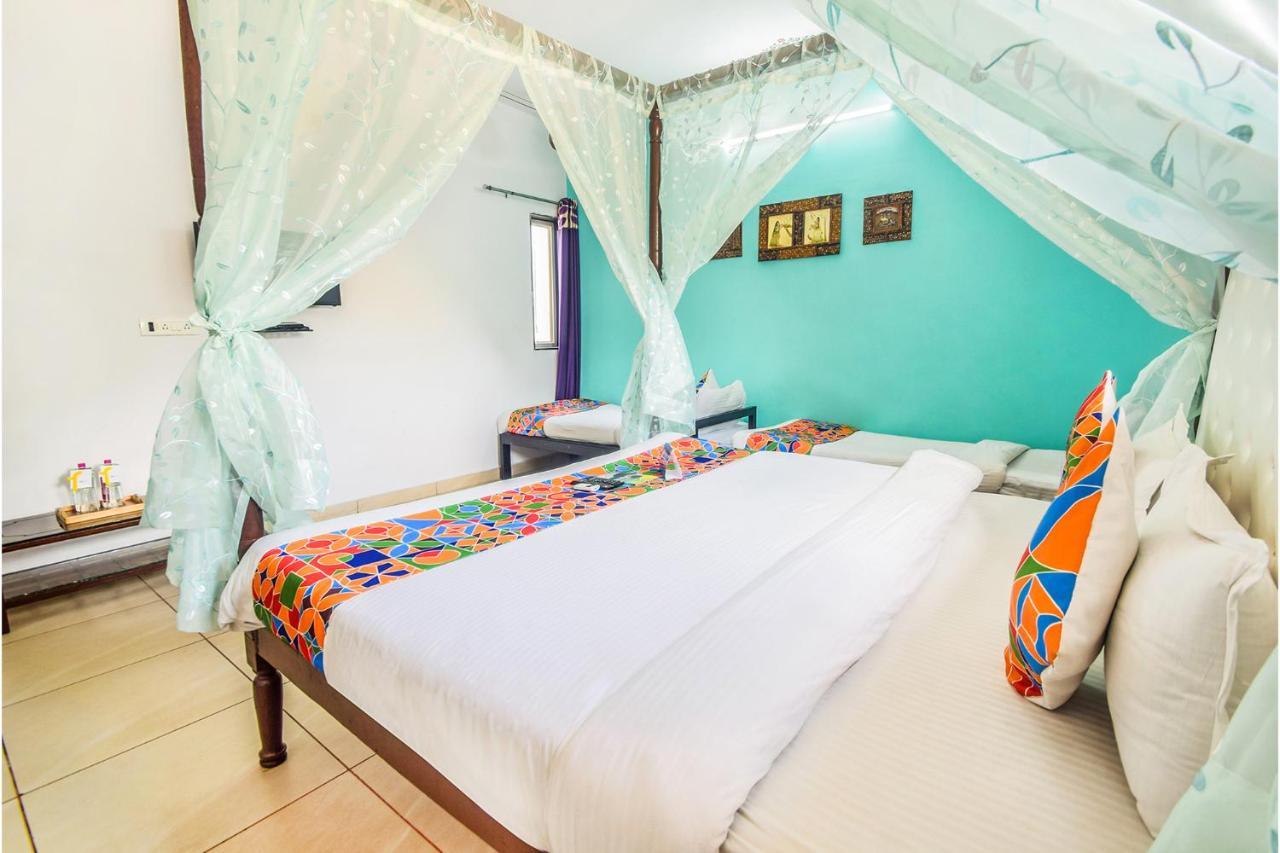 Fabhotel Everest International Hotel