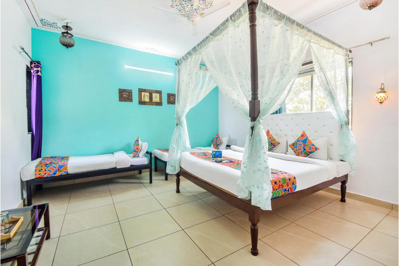Hotel Fabhotel Everest International 3*
