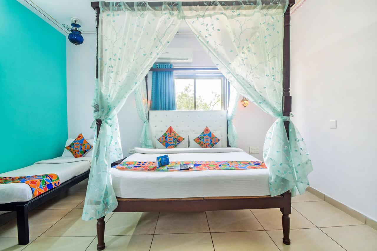 Fabhotel Everest International