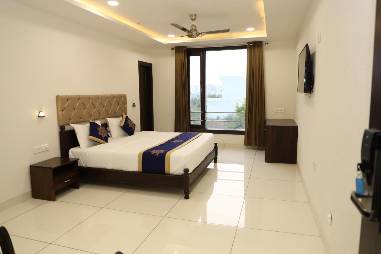 Hotel Clover 3*