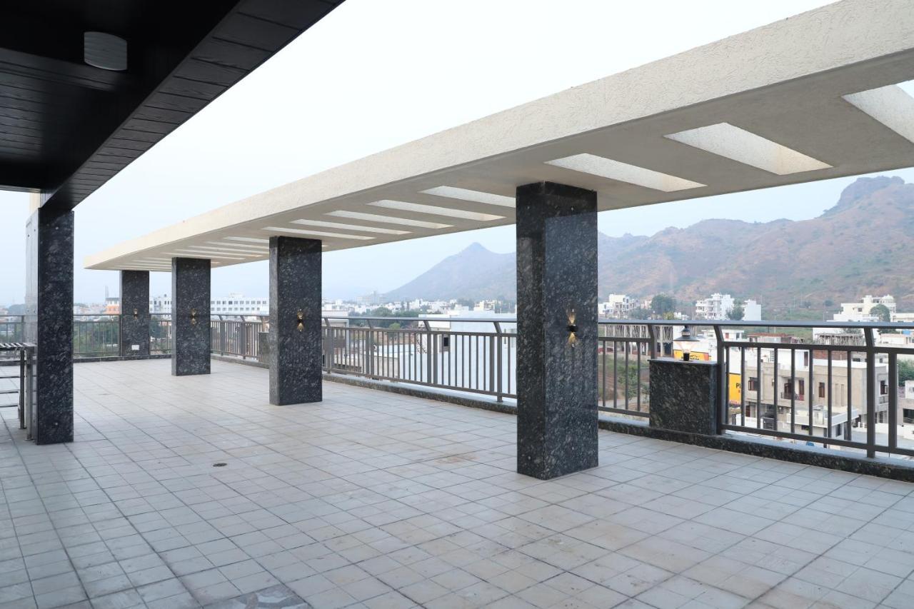 Clover Hotel Udaipur