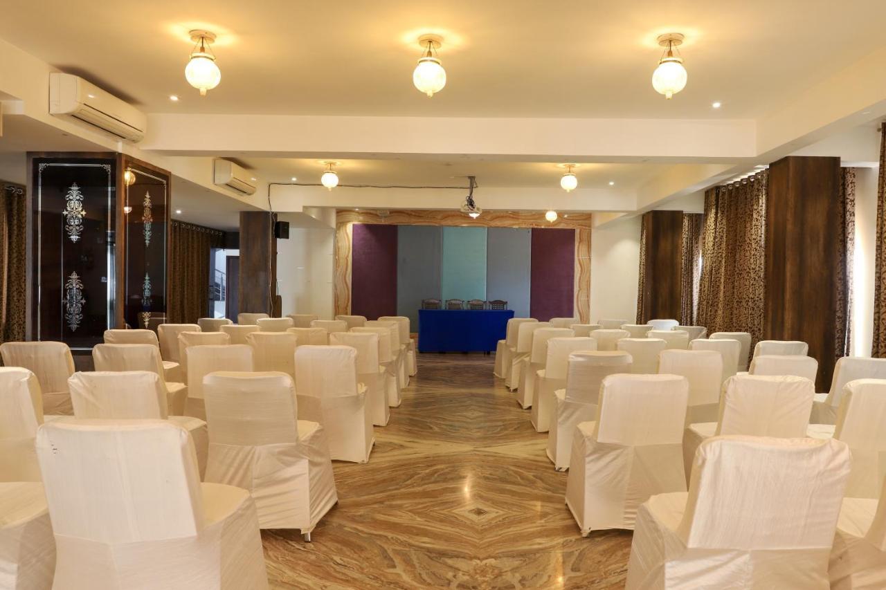 Regenta Mewargarh, Near Biological Park Hotel