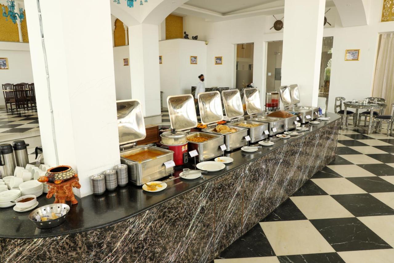 Regenta Mewargarh, Near Biological Park 4*