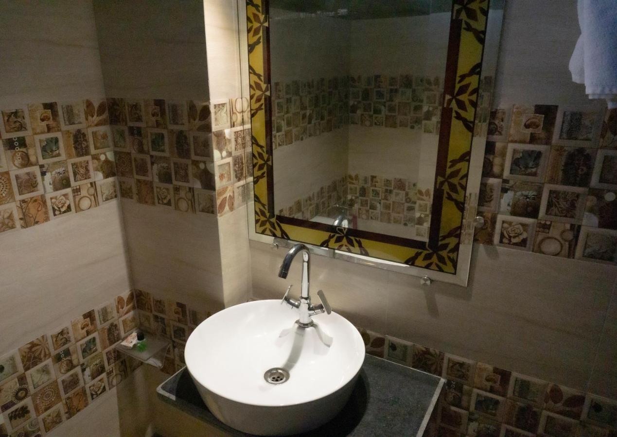 S N Villa Guest house