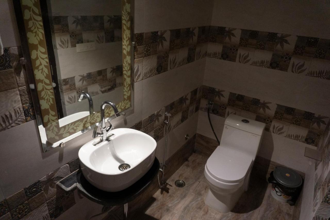 S N Villa Guest house