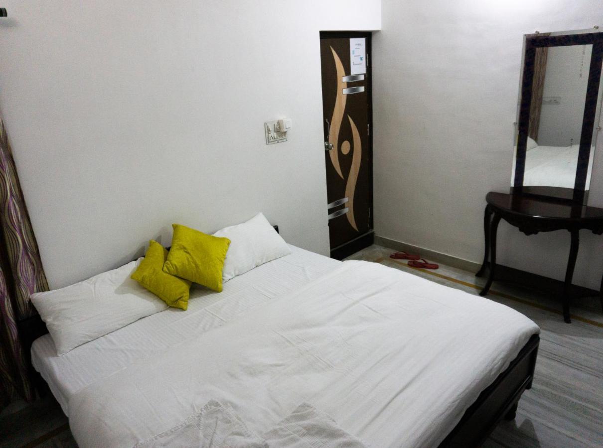 S N Villa Guest house 2*