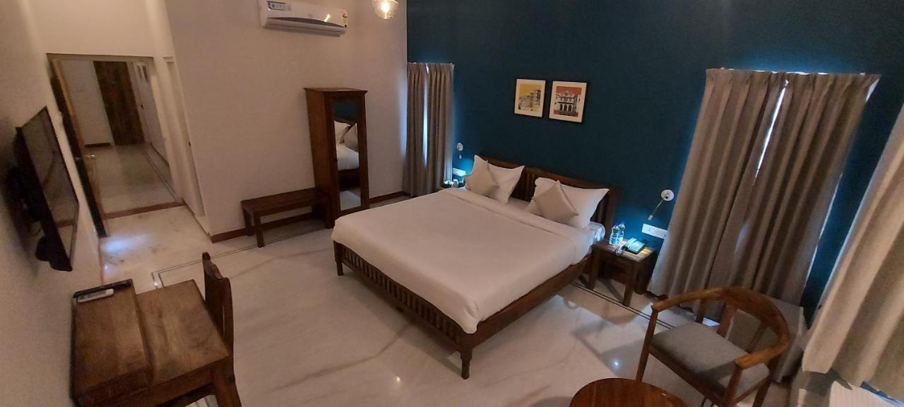 Dheergarh Palace Hotel 2*