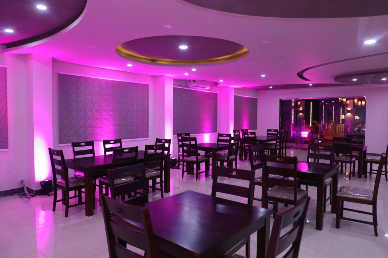 Paramount 3* Udaipur