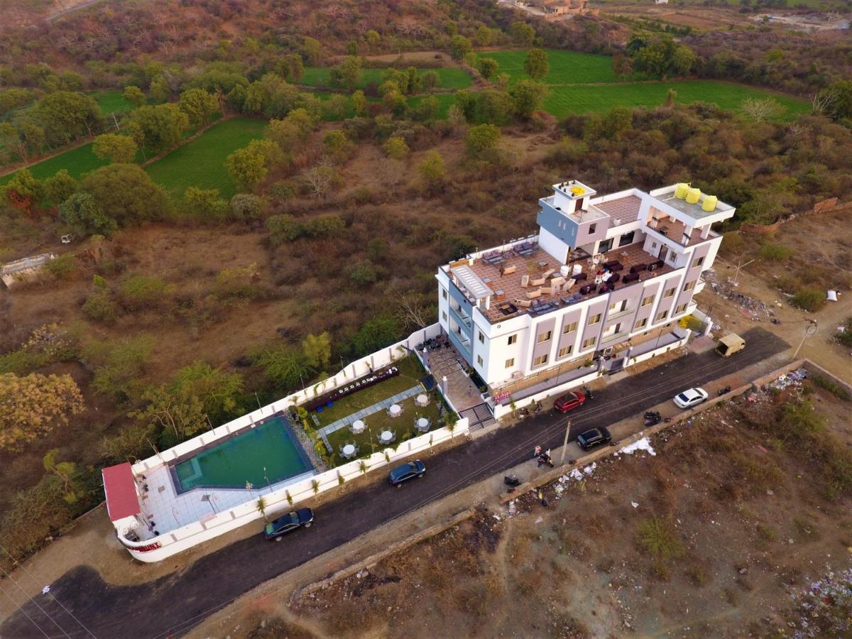 Hotel Paramount Udaipur