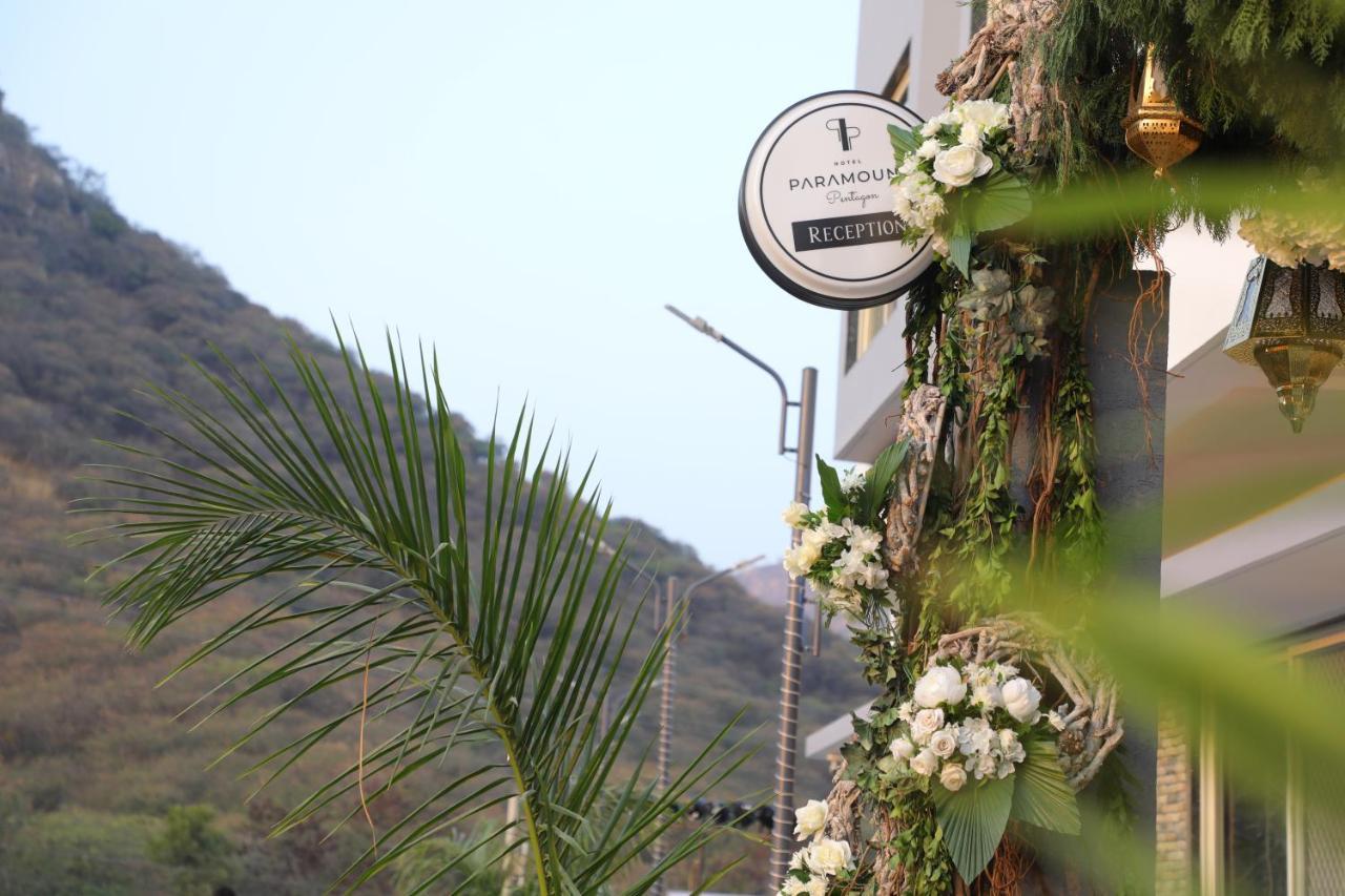 Paramount Hotel 3*