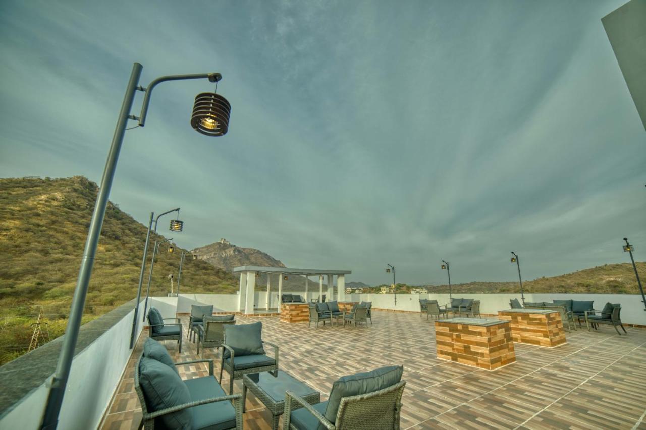 Paramount Hotel Udaipur