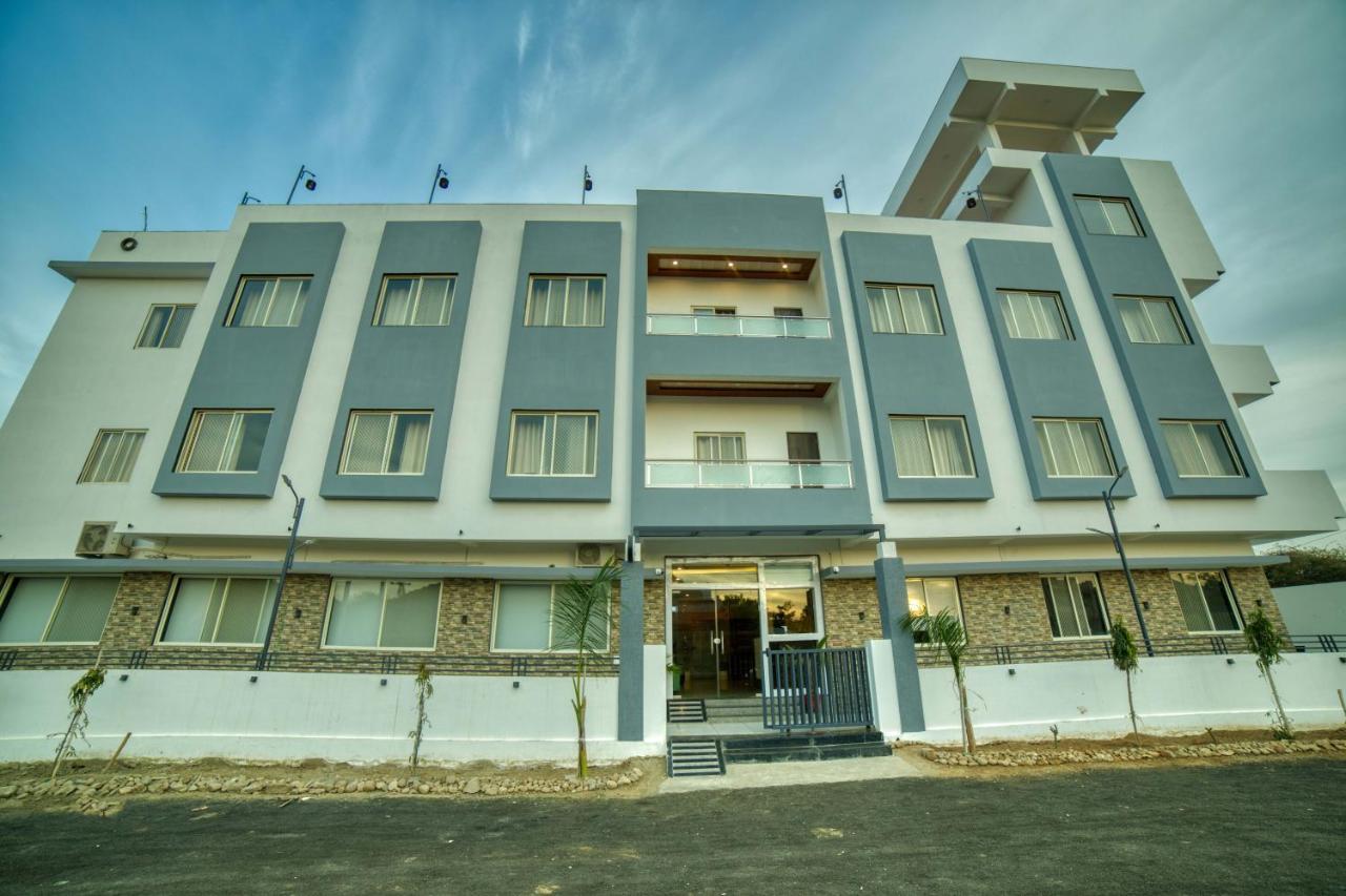 Paramount Hotel Udaipur