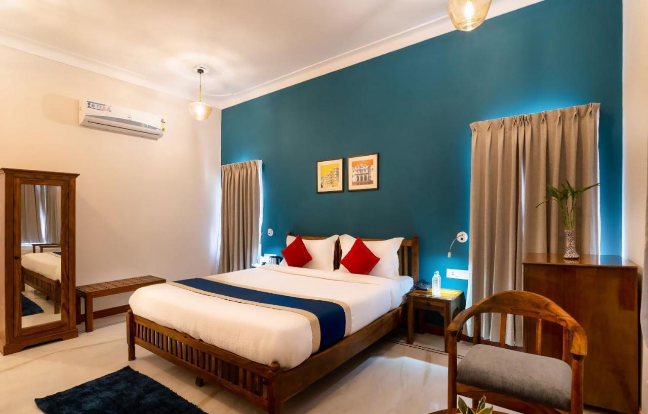 Hotel Dheergarh Palace 2*