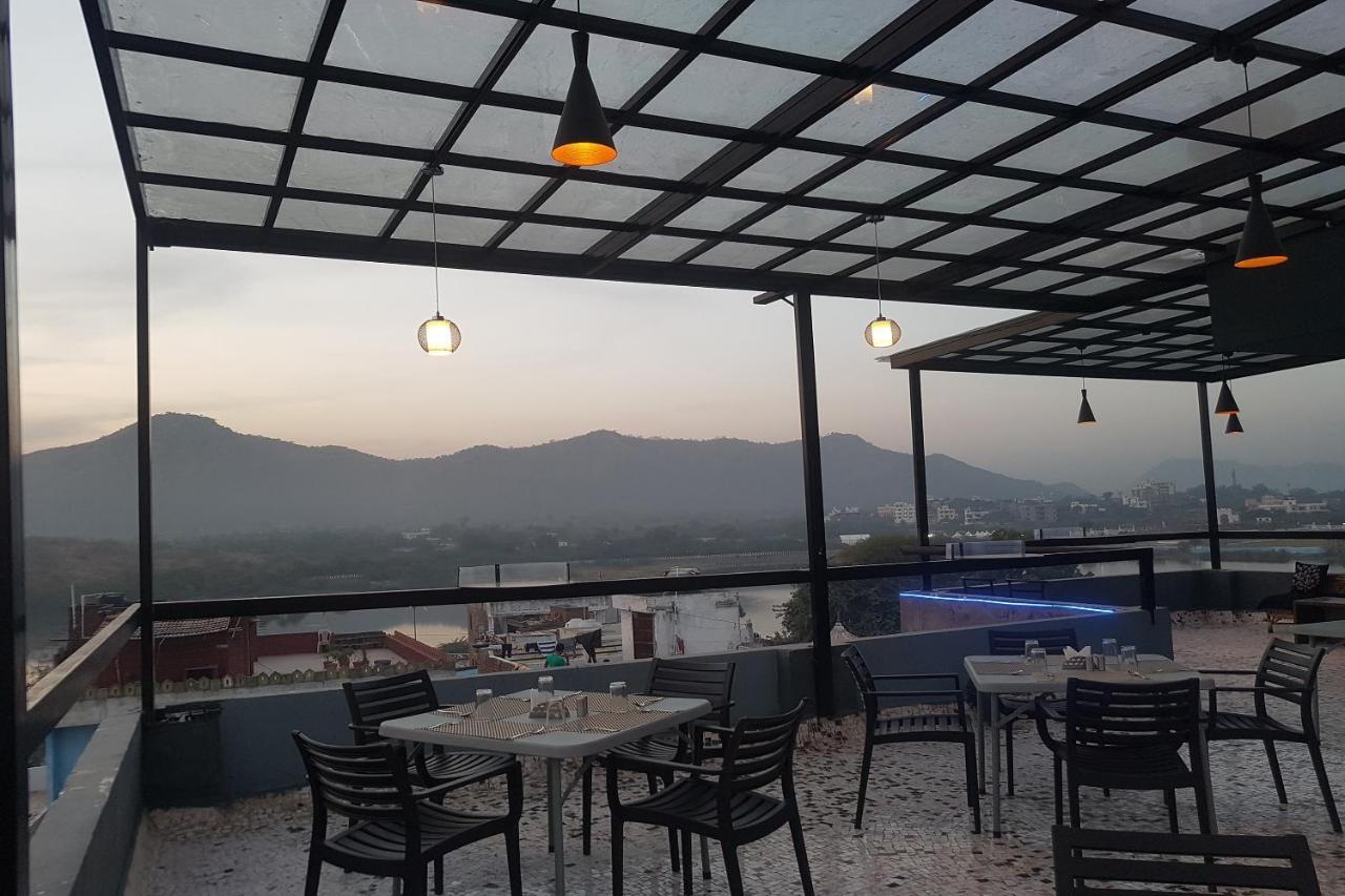 Oyo 5715 King Mansion Udaipur