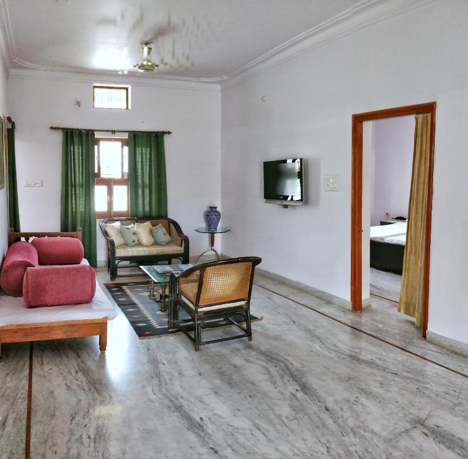 Himmat's Abode- Rajput Family Run, Humble Farm Experience In The Heart Of Udaipur. * Udaipur