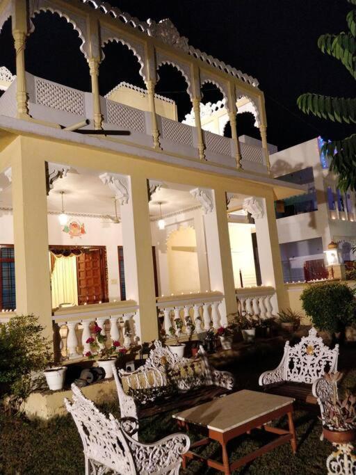 Himmat's Abode- Rajput Family Run, Humble Farm Experience In The Heart Of Udaipur. Villa Udaipur