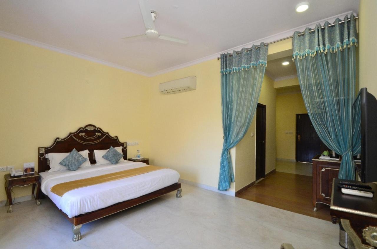 Aaram Baagh - A Luxury Nature 4*