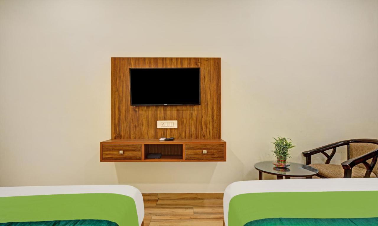 Tripli Le Shelton Hotel