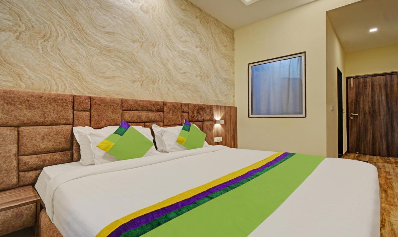 Hotel Tripli Le Shelton Udaipur