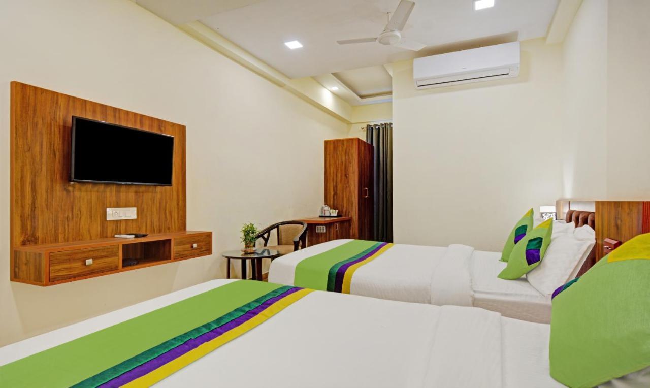 Tripli Le Shelton Hotel