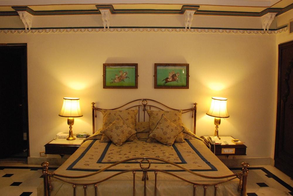 Shiv Niwas Palace By Hrh Group Of Hotel