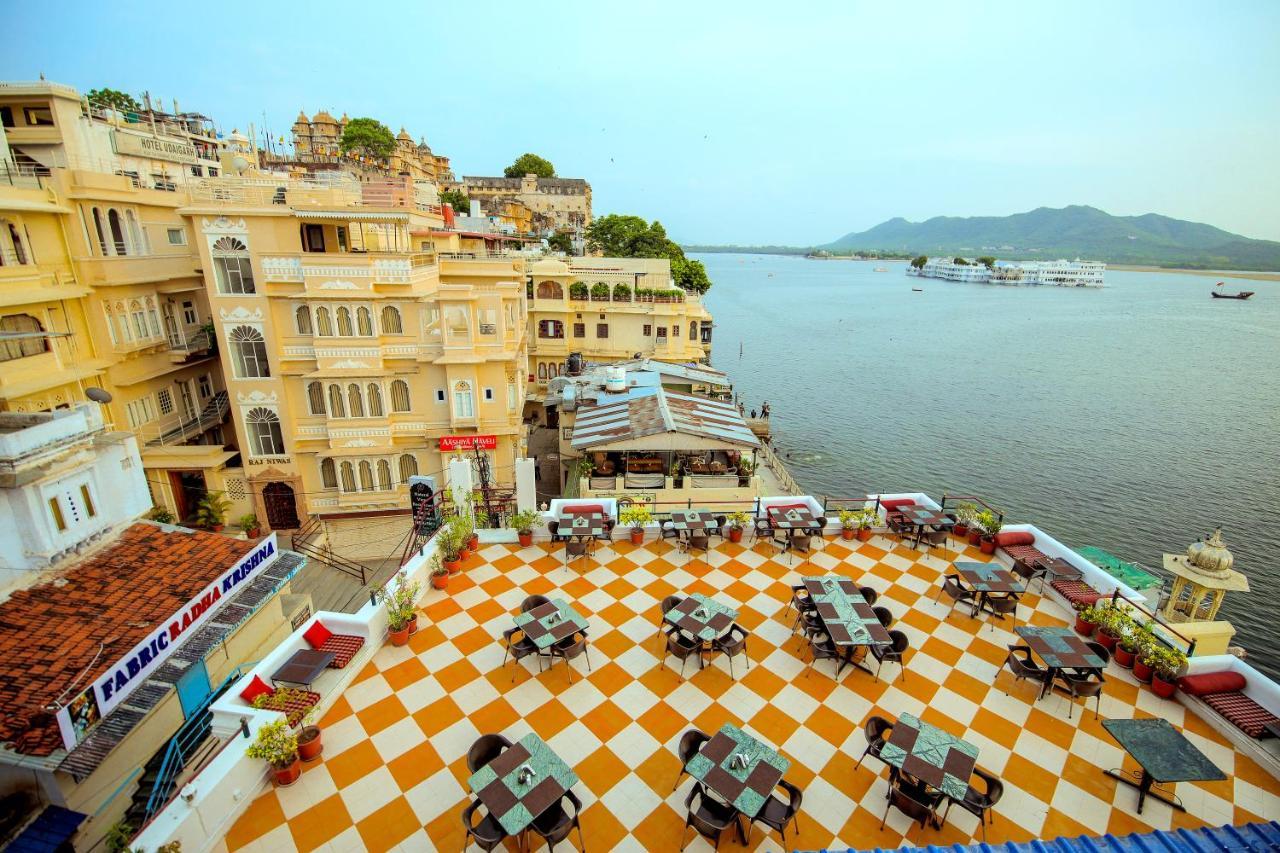 Devraj Niwas On Pichola Hotel
