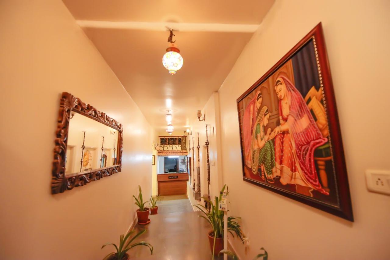 Devraj Niwas On Pichola Hotel Udaipur